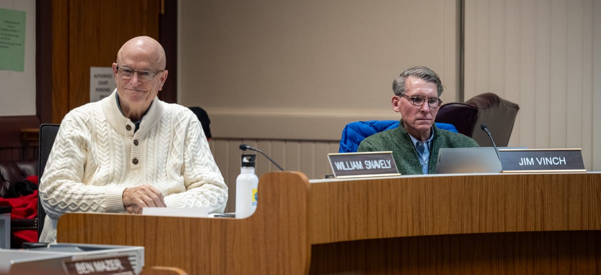 New councilors, mayor introduce themselves to Oxford